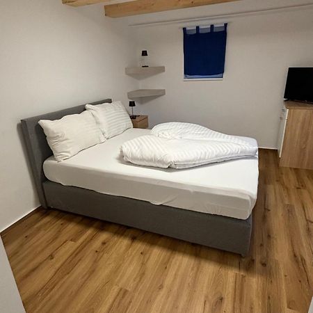 Ferienapartments Perdacher Фельден-ам-Вёртер-Зе Экстерьер фото